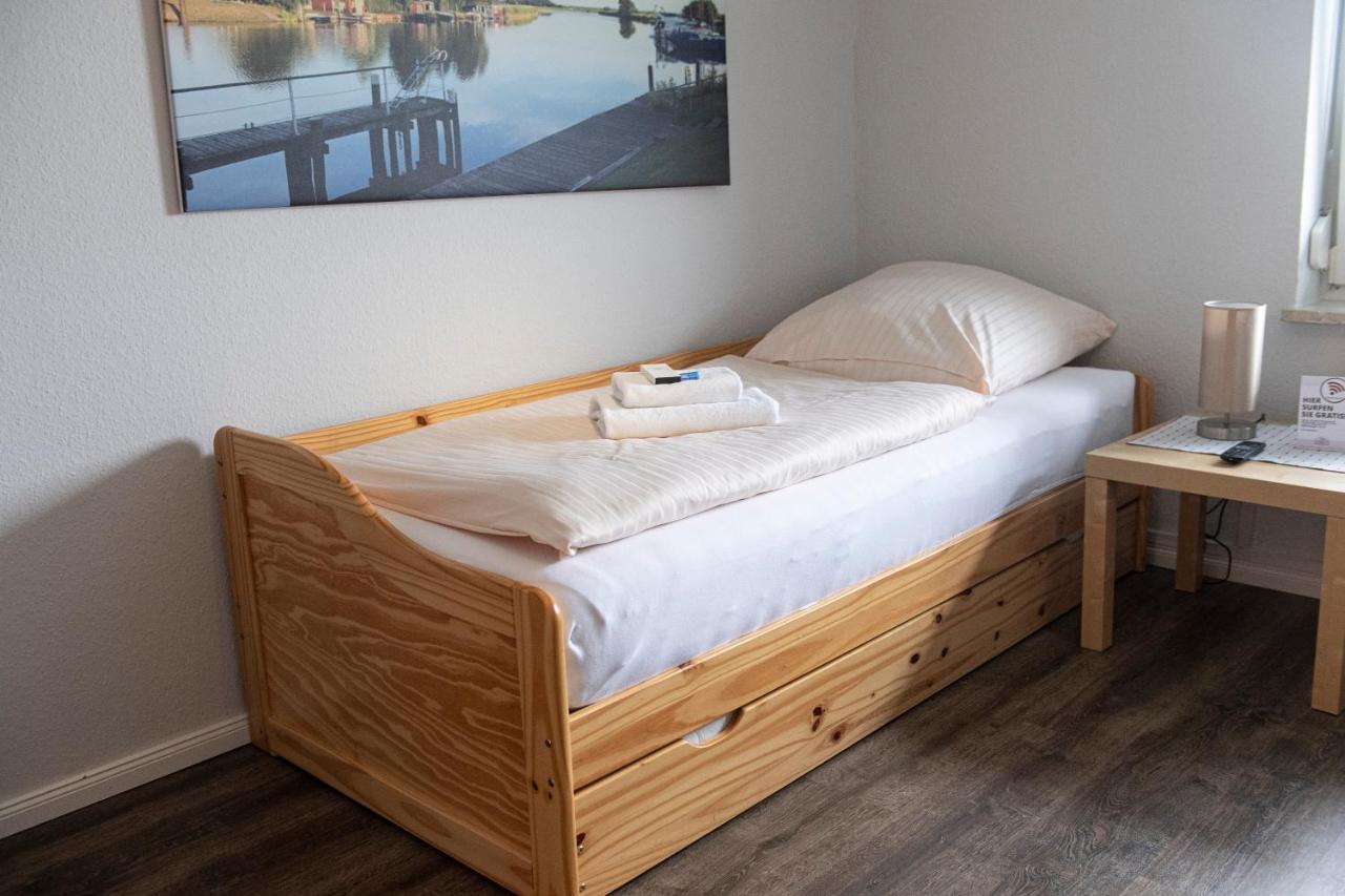 Zum Alten Faehrhaus - Bed & Breakfast Wrohm Exterior foto